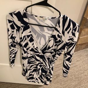 Boden size 4 wrap top